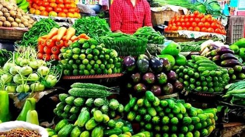 দৈনিক ন্যায্য মূল্যের কাঁচা বাজার বিক্রয় করা হয়।