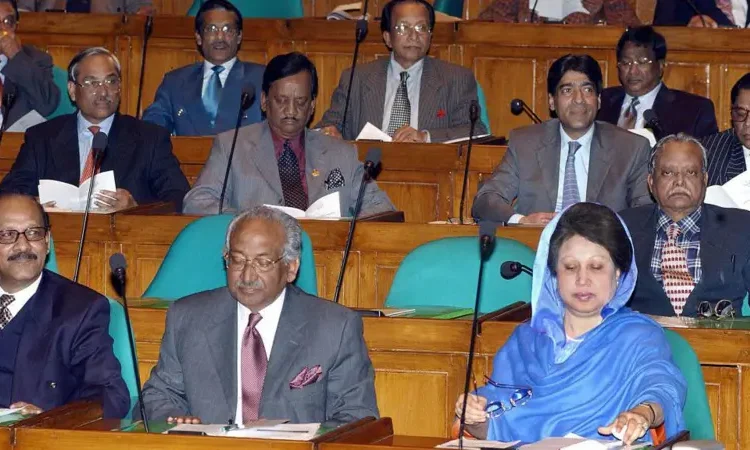 নির্বাচনে অপরাজিত থাকার অনন্য রেকর্ড খালেদা জিয়ার