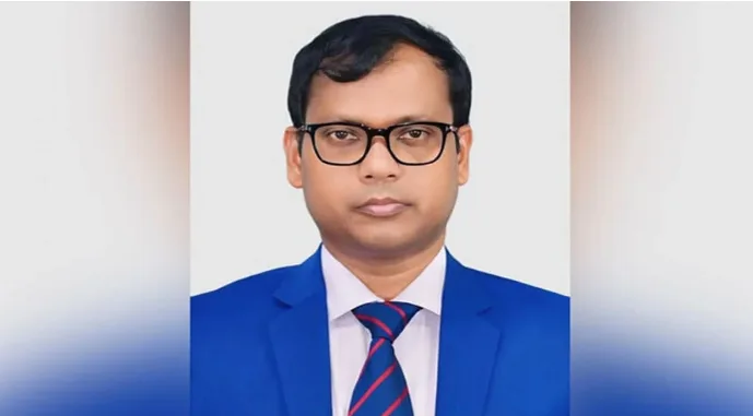 ডিসি সারোয়ারকে শোকজ