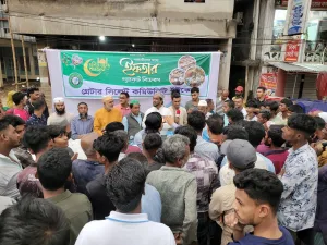 মৌলভীবাজারে গ্রেটার সিলেট কমিউনিটি ইউকে&rsquo;র উদ্যোগে অনুষ্ঠিত হলো পথচারীদের মধ্যে ইফতার বিতরণ