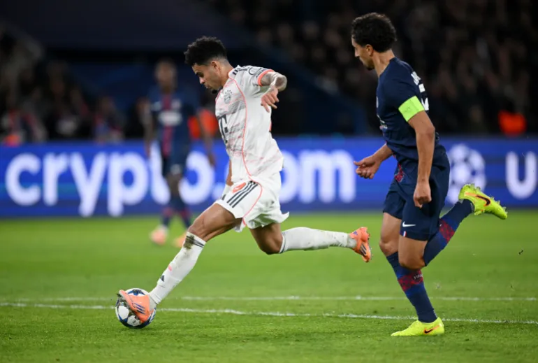 অ্যাকশনে লুইস ডিয়াজ।