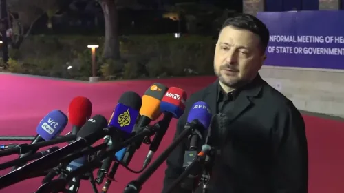 ইইউর €৯০ বিলিয়ন ঋণ মুক্ত করা রাশিয়াকে আলোচনার দিকে আরও বেশি ভাবতে বাধ্য করছে — জেলেনস্কি