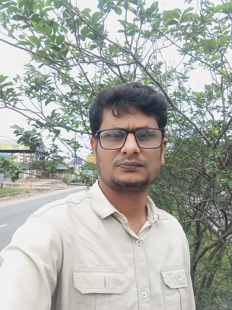 মো: লতিফ মন্ডল (৫০), পিতা- মৃত সমেত মন্ডল।