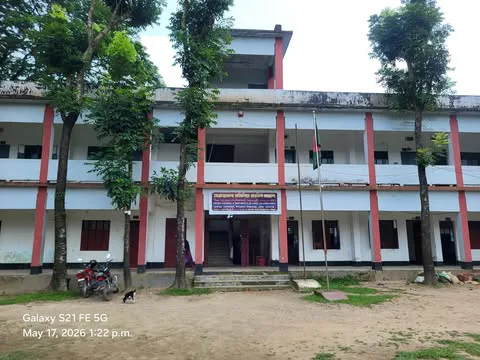 আলোর পথে বাধা! সুনামগঞ্জে তিন ব্যক্তির দাবিতে আটকে গেল নতুন মাদ্রাসা ভবন