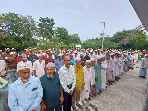 বালাগঞ্জের দলিল লিখক আব্দুল মতিনের জানাজা ও দাফন সম্পন্ন