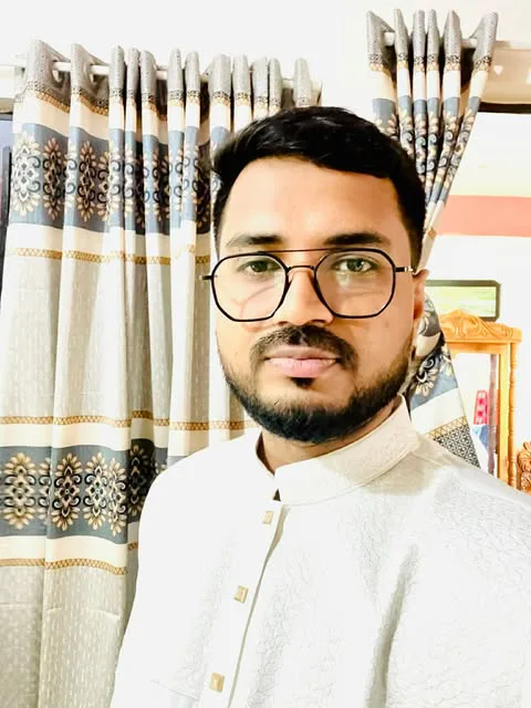 দিদার হাসান ঈদুল আজহার শুভেচ্ছা জানিয়েছেন!