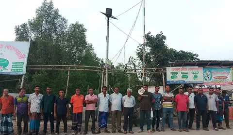 খুলনার দাকোপের ক্ষতিগ্রস্থ তরমুজ চাষীদের ক্ষতিপূরণের দাবিতে বাজুয়ায় মানববন্ধন