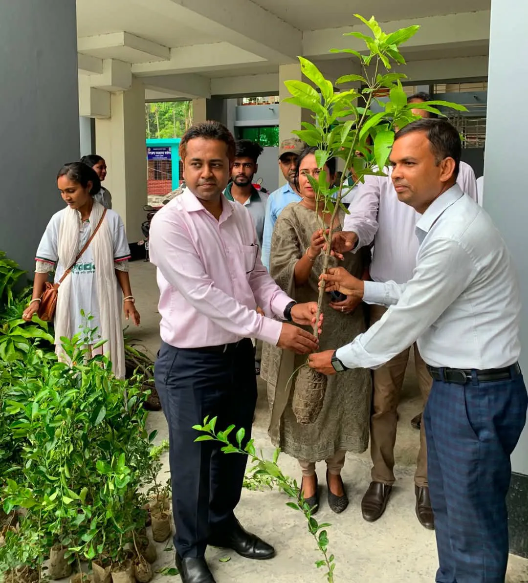 খুলনার দাকোপে উপজেলা পর্যায়ে বৃক্ষরোপন কর্মসূচির উদ্বোধন