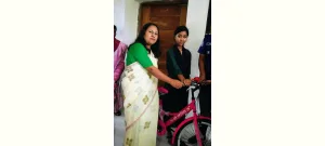 ক্ষুদ্র নৃ-গোষ্ঠীর জীবনমান উন্নয়নে শেরপুরে বাইসাইকেল, সেলাই মেশিন ও শিক্ষাবৃত্তি বিতরণ
