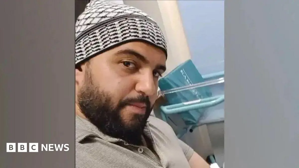 ম্যানচেস্টার সিনাগগে হামলাকারীর ফোন পরীক্ষা করার সুযোগ হাতছাড়া করেছে পুলিশ