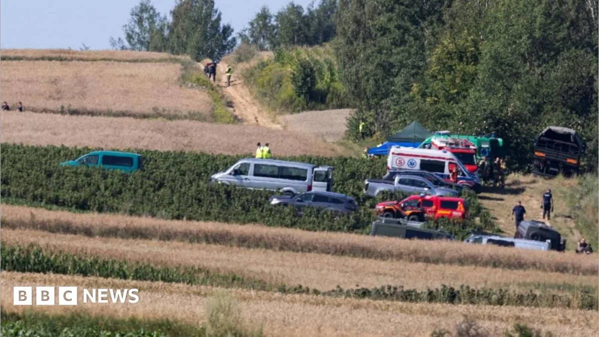 পোল্যান্ডের গভীরে গর্ত ছেড়ে যাওয়া ক্ষেপণাস্ত্র সম্ভবত রাশিয়ান ছিল – পোলিশ প্রধানমন্ত্রী টাস্ক