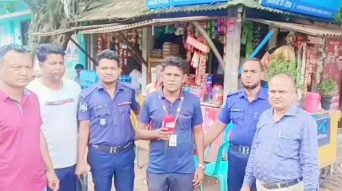 ভুয়া আইডি কার্ড, লোগো ও বুম উদ্ধার মাই টিভির ভুয়া পরিচয়পত্রসহ দাকোপে শহিদুল পাড় গ্রেফতার