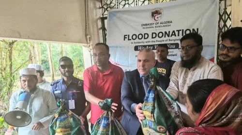 বন্যাকবলিত মানুষের পাশে আলজেরিয়ার রাষ্ট্রদূত ড. আবদুল ওয়াহাব সাইদানী