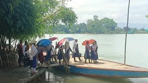 ইজারা নিয়েও ফাজিলপুর ঘাটের সম্পূর্ণ দখল না পাওয়ার অভিযোগ ইজারাদার রেজুয়ানের