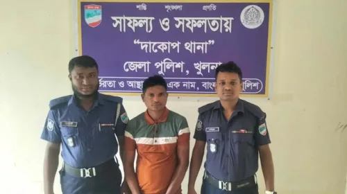 খুলনার দাকোপে পুলিশের অভিযানে গাঁজাসহ সুকিত চন্দ্র ঢালী(৪০) আটক