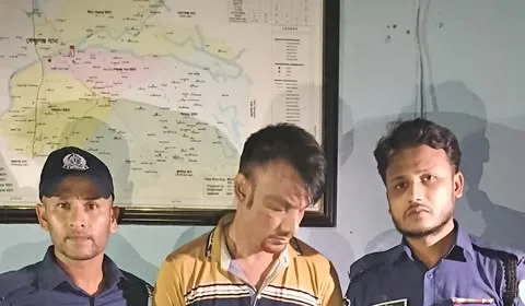 ফেঞ্চুগঞ্জ থানা পুলিশের অভিযানে কুখ্যাত মাদক ব্যবসায়ী ইয়াবাসহ গ্রেফতার-১