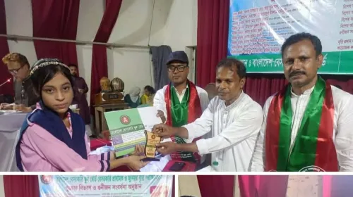 হায়দারনাশী গ্রামার স্কুলের সাফল্যের ধারাবাহিকতা, ৮ শিক্ষার্থীর বৃত্তি অর্জন; অধ্যক্ষ পেলেন শিক্ষায় সম্মাননা স্মারক