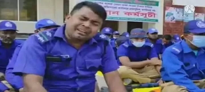 গ্রাম পুলিশের আকুল আবেদন প্রধানমন্ত্রীর নিকট বাঁচার মত একটি বেতন ভাতা চাই