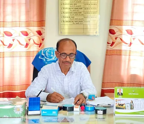 দাকোপে ঐতিহ্যবাহী বিদ্যাপীঠ বাজুয়া সুরেন্দ্রনাথ কলেজের নতুন অধ্যক্ষ নিয়োগ