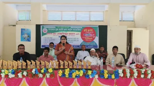 সাপাহারে স্কাউটদের সংবর্ধনা বিতরণ হলো সনদপত্র