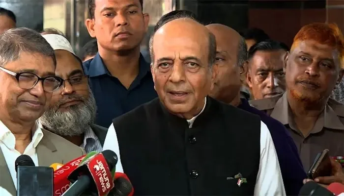 শেখ হাসিনাকে ভারতে আশ্রয় দেওয়ার প্রেক্ষাপট এবং তাকে ফিরিয়ে দেওয়ার সম্ভাবনা নিয়ে মুখ খুলেছেন ভারতীয় হাইকমিশনার দীনেশ ত্রিবেদী