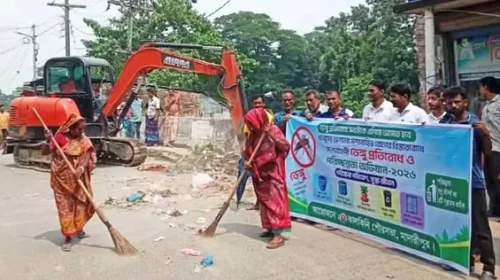 কালকিনি বাজারে পরিচ্ছন্নতা ও অবৈধ দখল উচ্ছেদ অভিযান