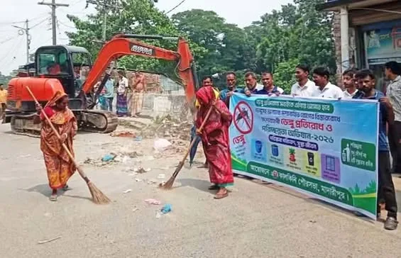 কালকিনি বাজারে পরিচ্ছন্নতা ও অবৈধ দখল উচ্ছেদ অভিযান