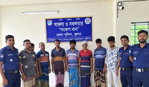 দাকোপে পুলিশের অভিযানে