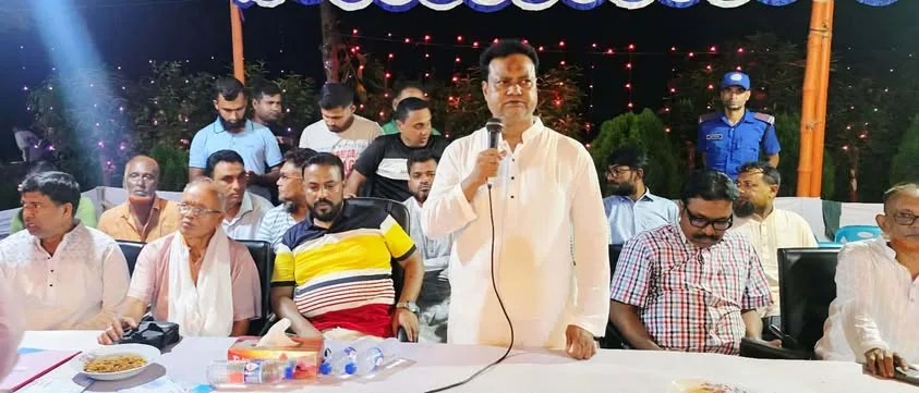ডুমুরিয়ায় পূজামণ্ডপ পরিদর্শনে