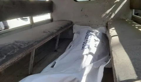 নওগাঁর মহাদেবপুরে জমি নিয়ে বিরোধে হামলা