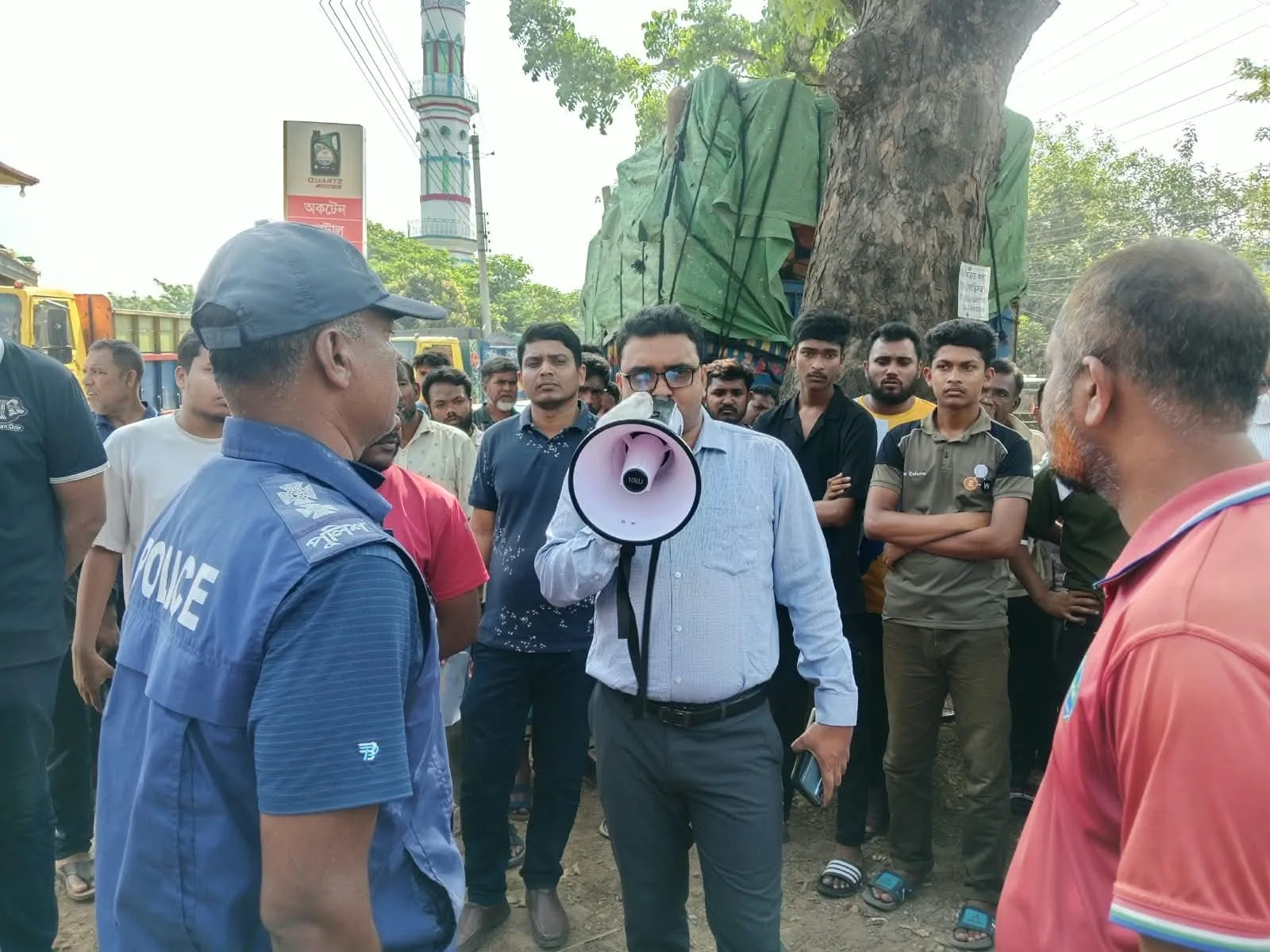 কোটচাঁদপুরে মানুষের ভালোবাসা ও সফলতার স্বাক্ষর রেখে নতুন কর্মস্থলে সোহেল রানা