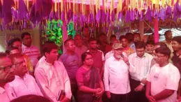 নওগাঁর সাপাহারে বিভিন্ন দুর্গামন্দির পরিদর্শন করলেন সংসদ সদস্য মোস্তাফিজুর রহমান