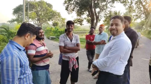 কেশবপুরে মাছের ঘেরে নেওয়ার
