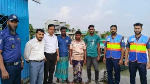 খুলনার দাকোপে নিষিদ্ধ সময় ইলিশ ধরার অপরাধে এক জেলেকে জরিমানা