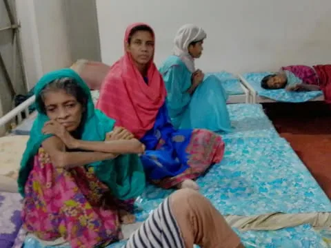 অসহায় শত মায়ের মুখে