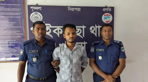 পাইকগাছায় ফোনে চাঁদা