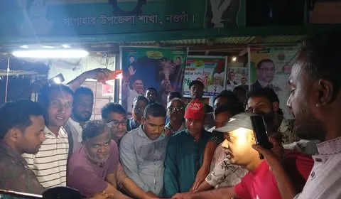 সাপাহারে কেক কেটে যুবদলের